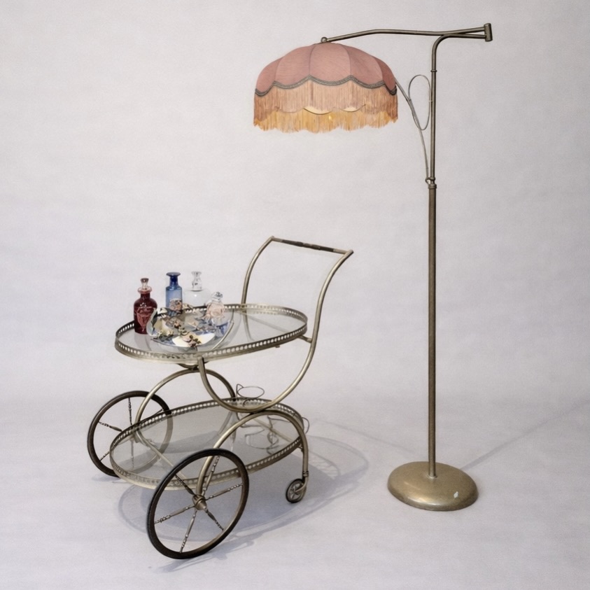 SnapInsta.to_659002816_18396551749144183_1016273325067673660_n Negozio con complementi d'arredo vintage a Piacenza